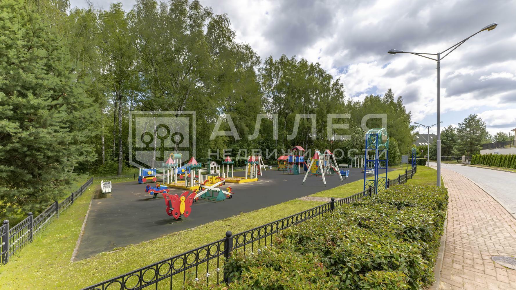 2-этажный коттедж 284 м² без отделки