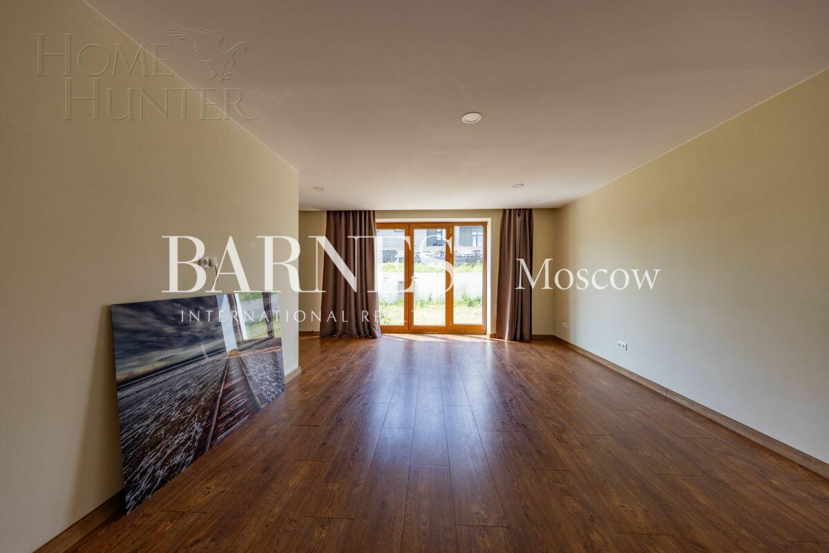 2-этажный коттедж 1 000 м² с отделкой