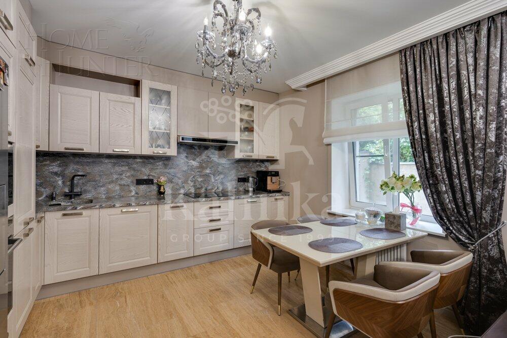 2-этажный коттедж 180 м² с отделкой