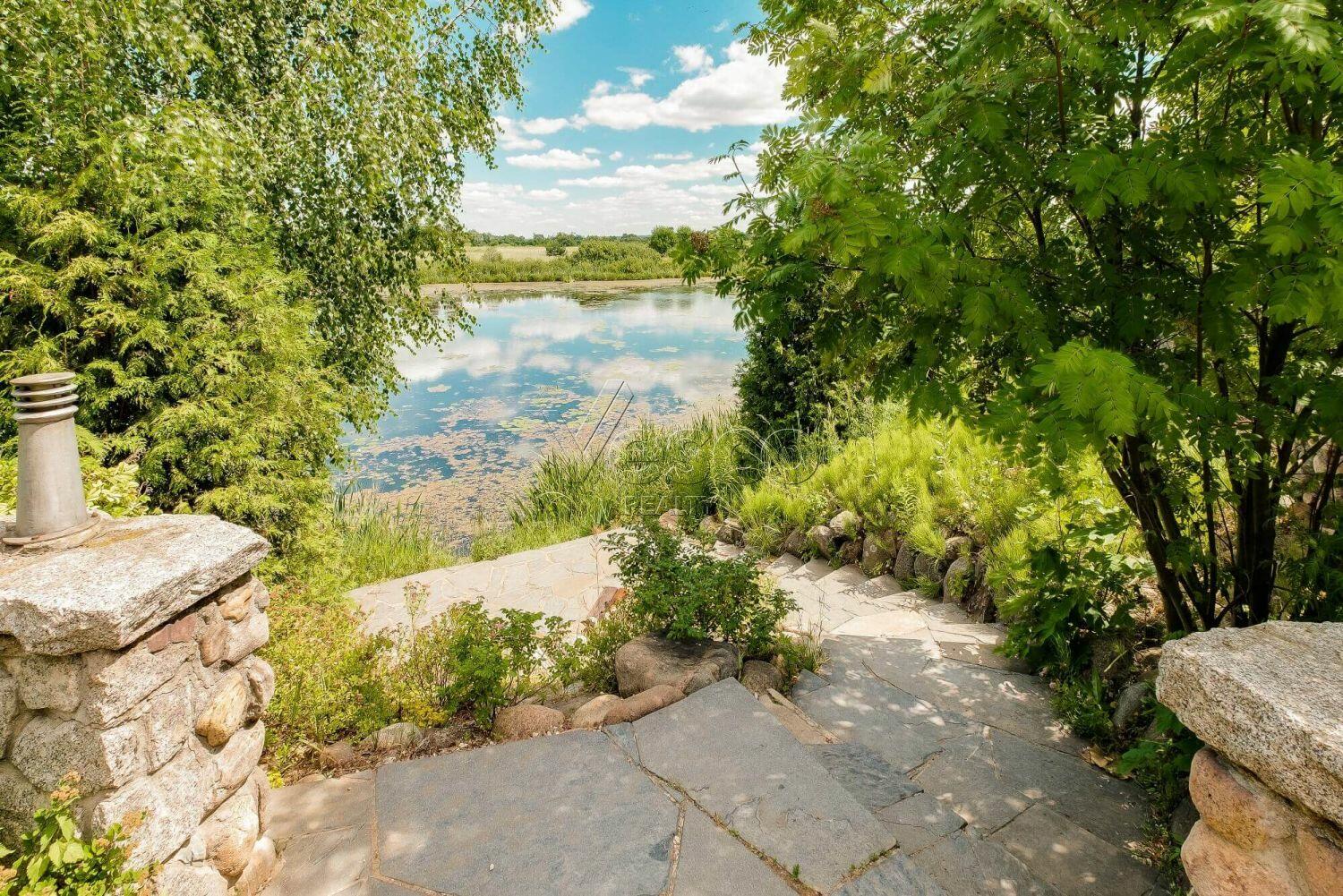 2-этажный коттедж 783 м² с отделкой