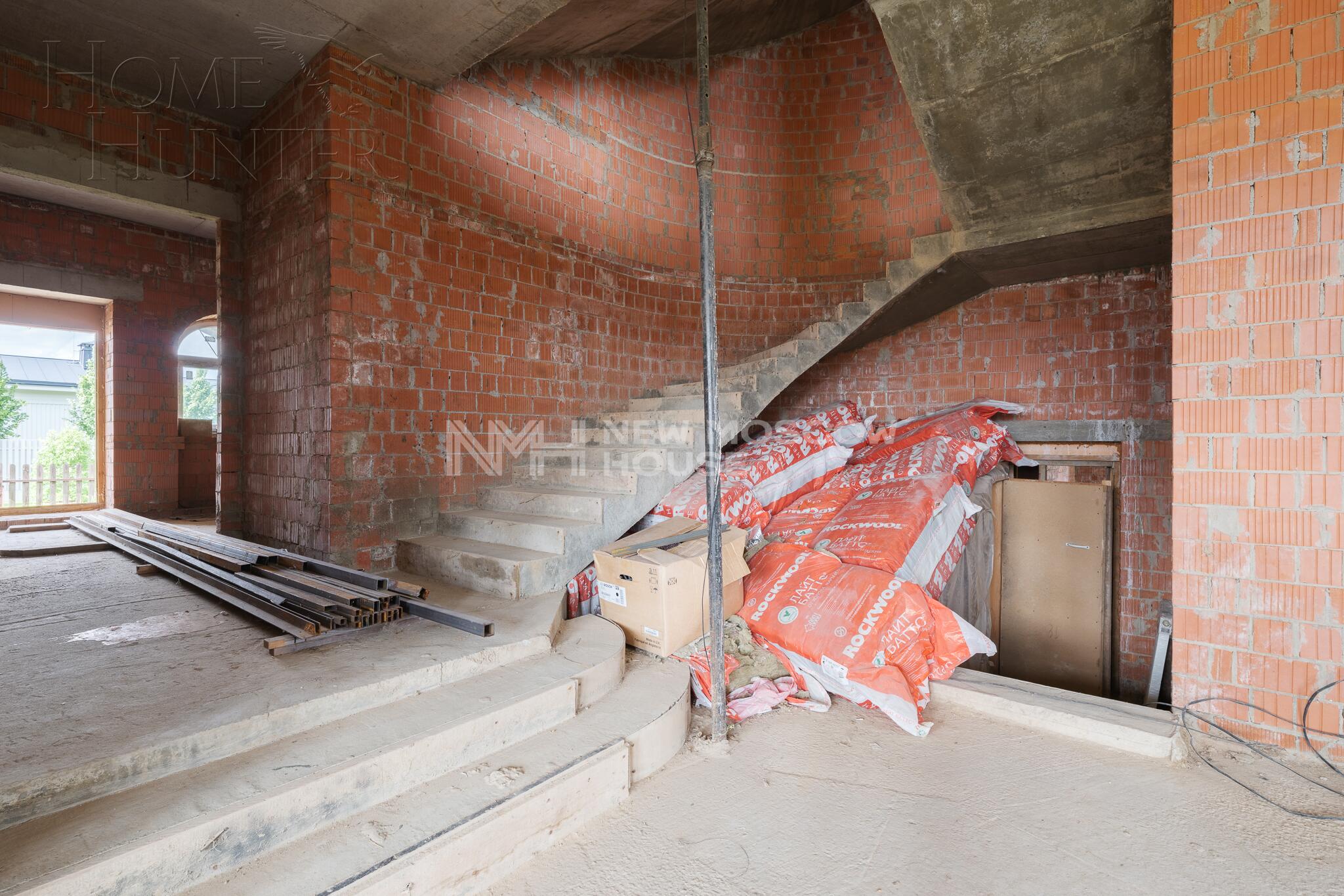 3-этажный коттедж 1 124 м² без отделки