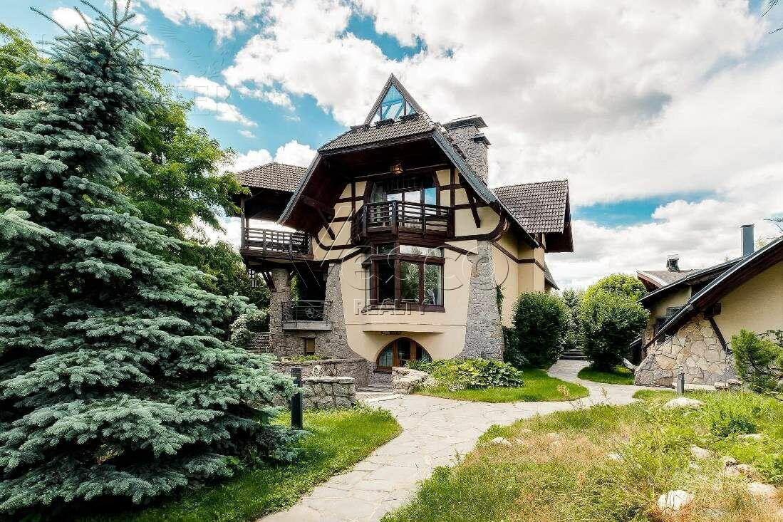 3-этажный коттедж 1 177 м² с отделкой