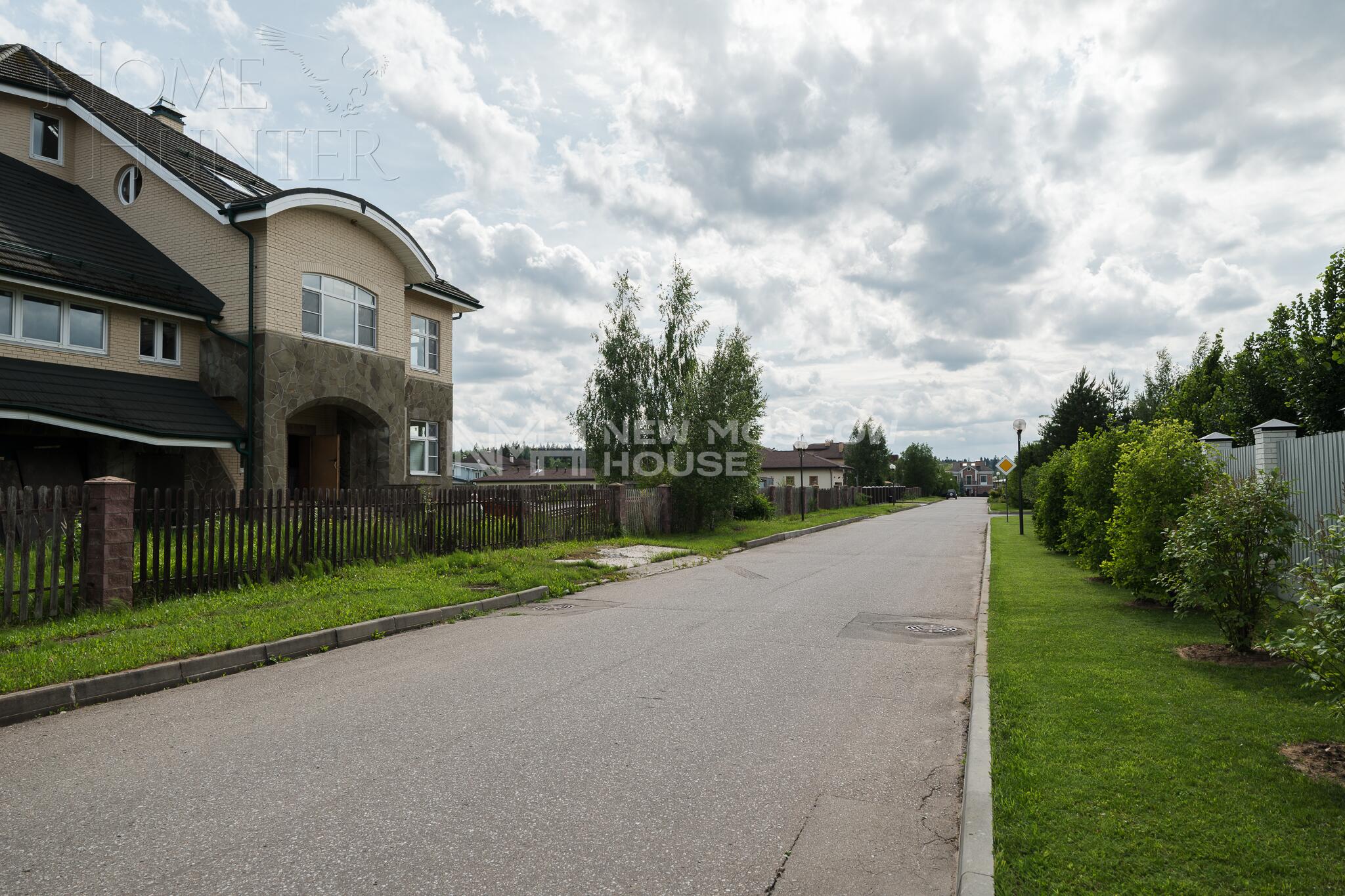 3-этажный коттедж 1 124 м² без отделки