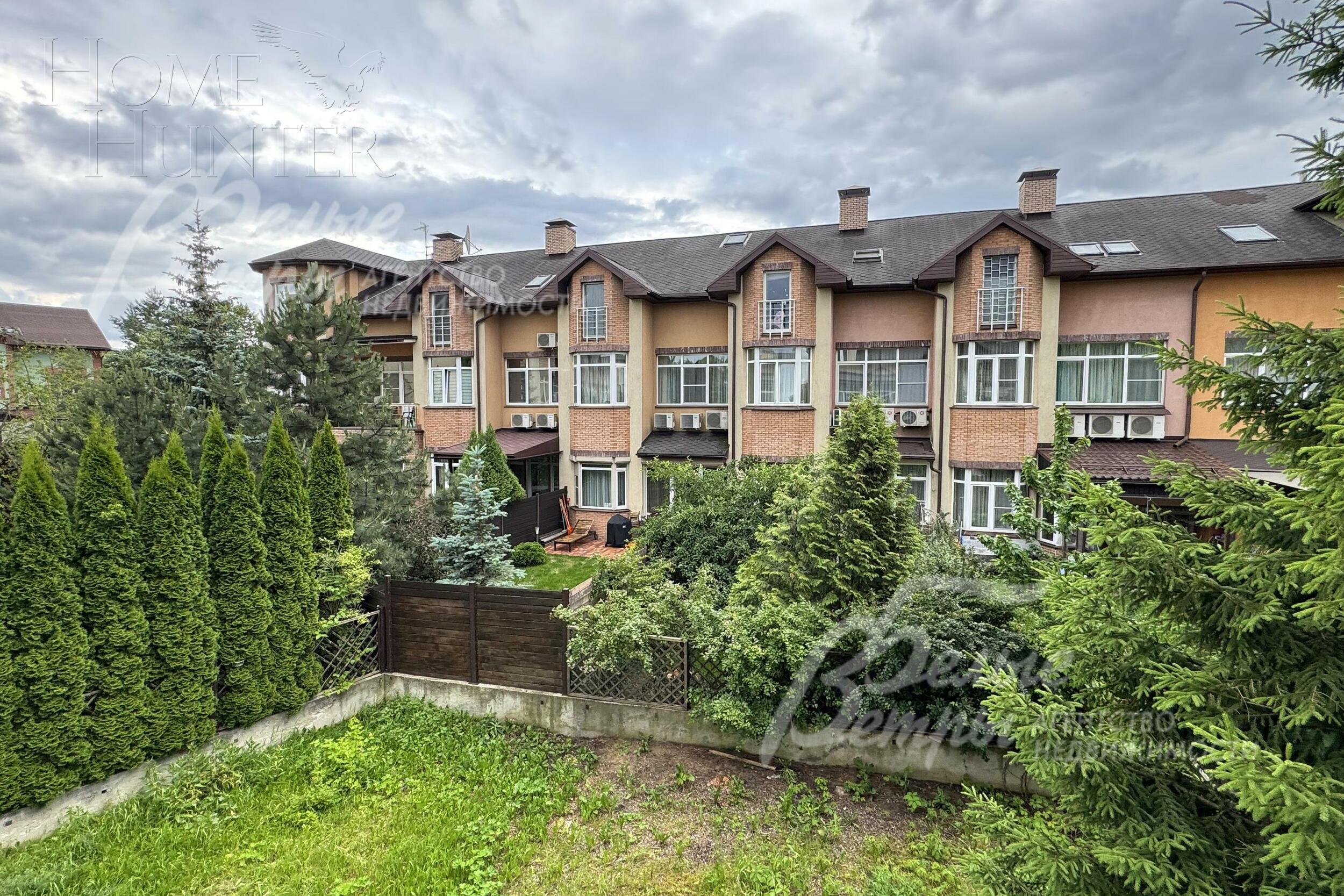 2-этажный таунхаус 280 м² без отделки