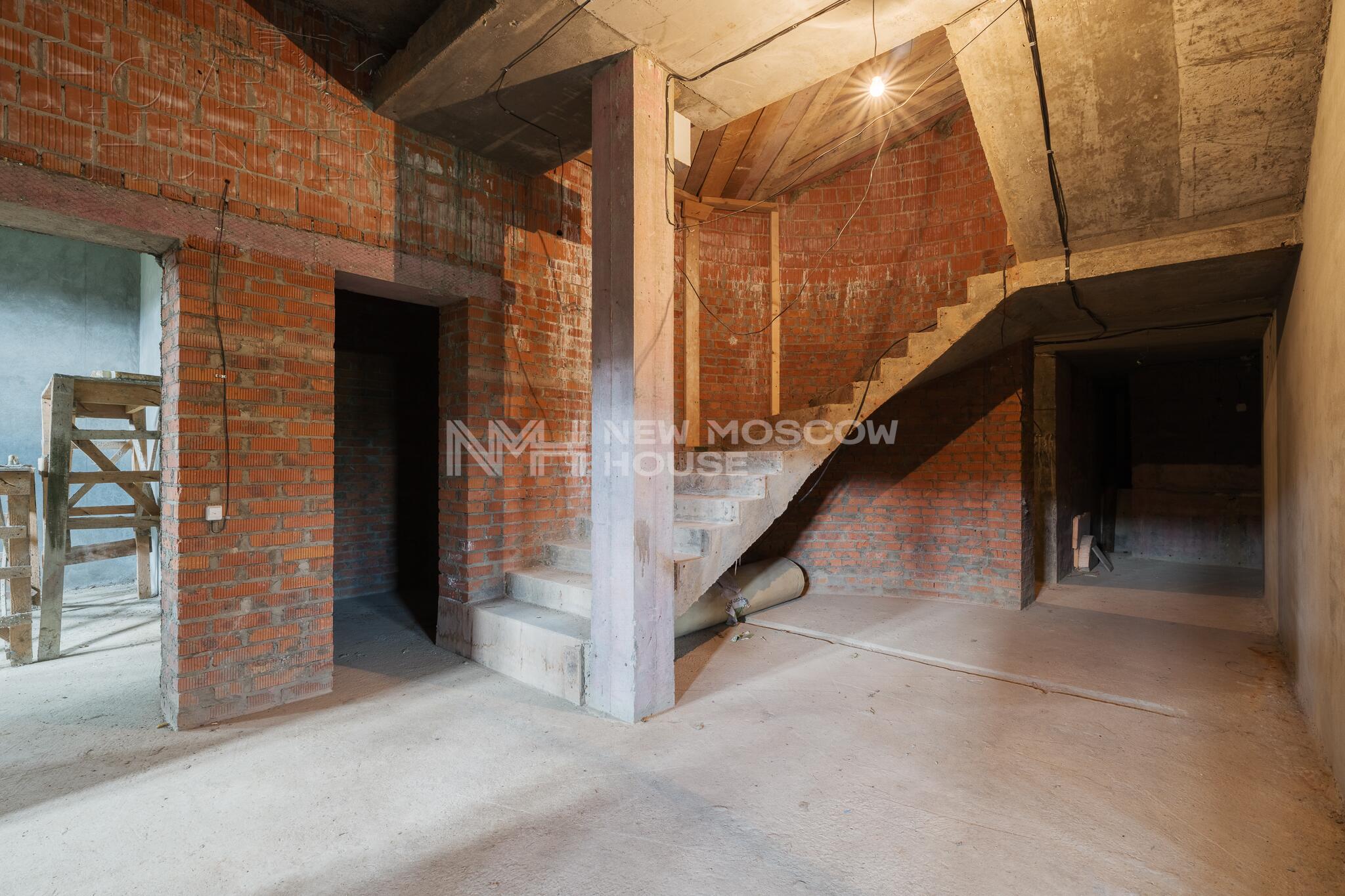 3-этажный коттедж 1 124 м² без отделки