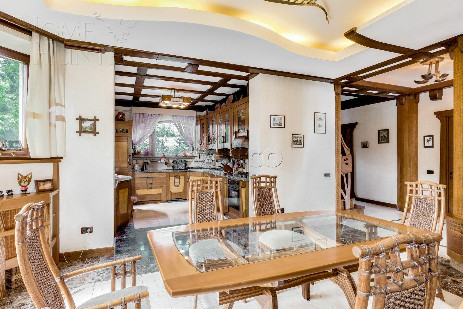 2-этажный коттедж 1 940 м² с отделкой