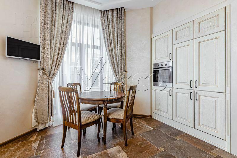 2-этажный таунхаус 300 м² с отделкой