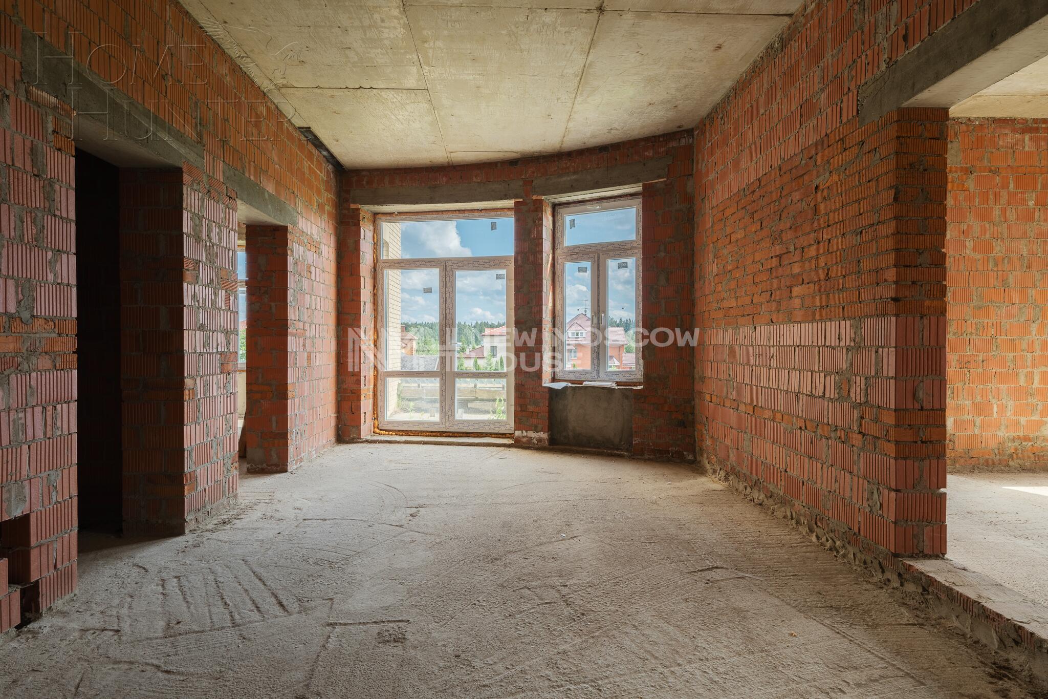 3-этажный коттедж 1 124 м² без отделки