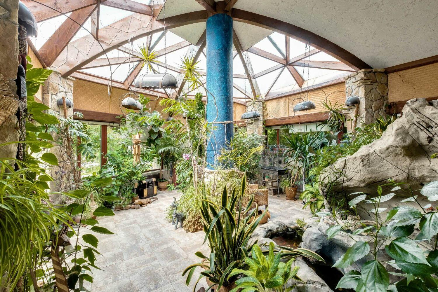 3-этажный коттедж 1 177 м² с отделкой