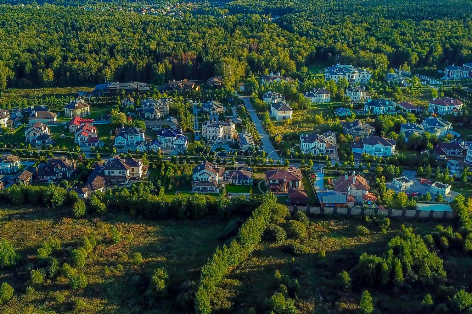 Участок 29.8 сот. в охраняемом поселке