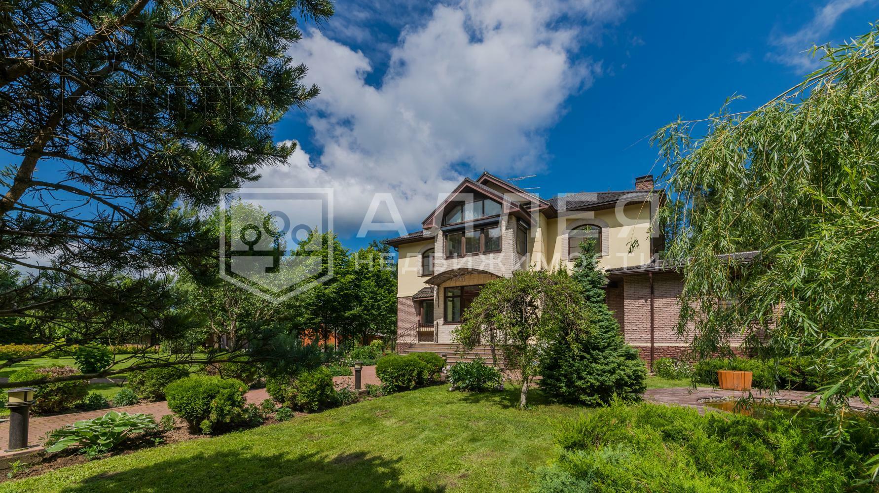 2-этажный коттедж 470 м² с отделкой