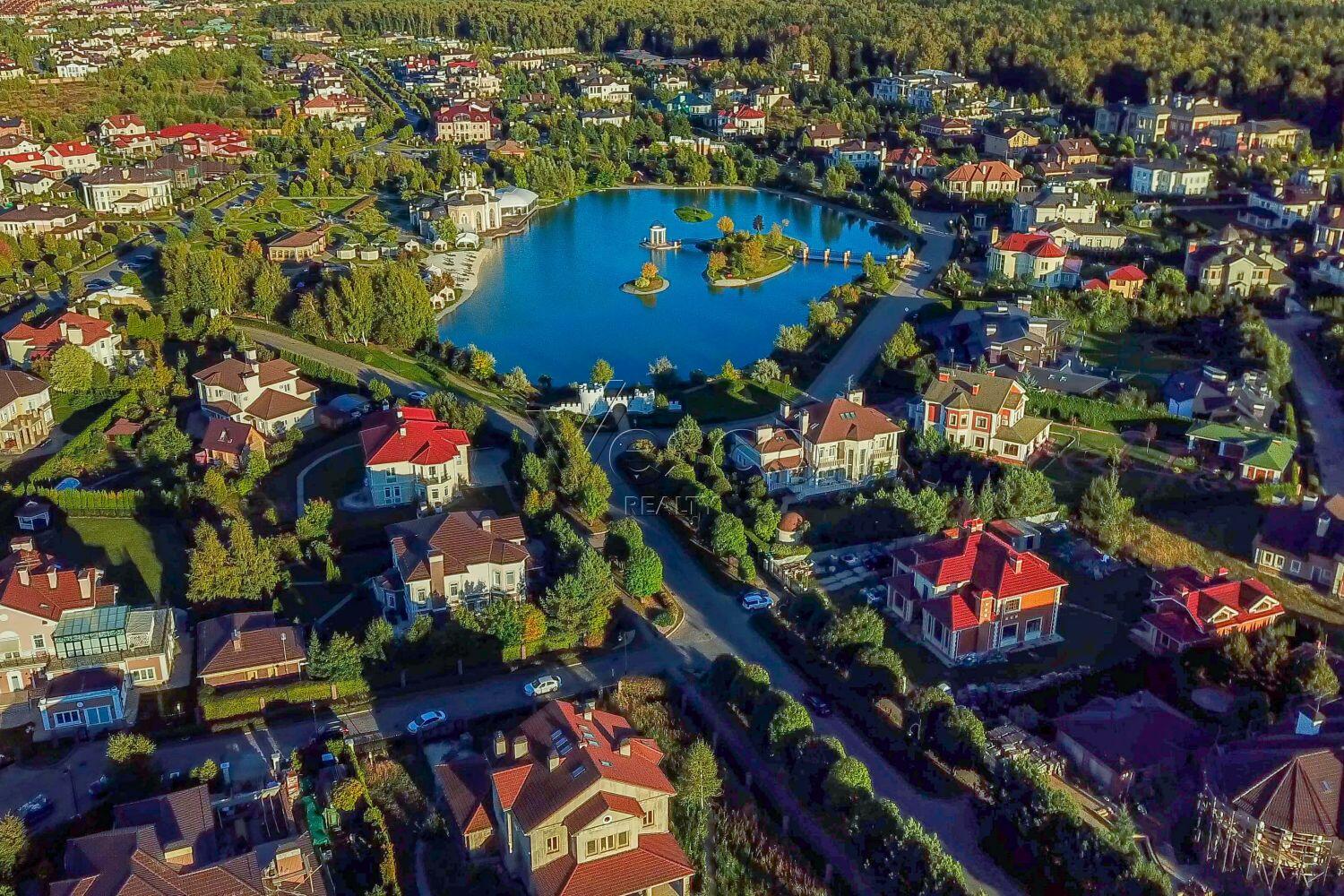 Участок 29.8 сот. в охраняемом поселке