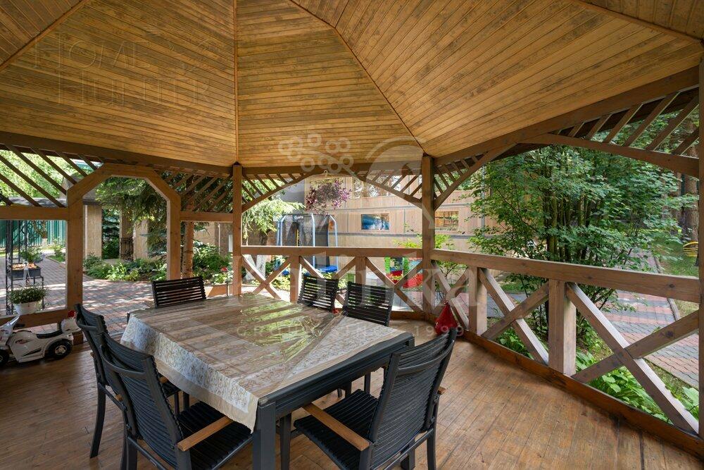 2-этажный коттедж 700 м² с отделкой