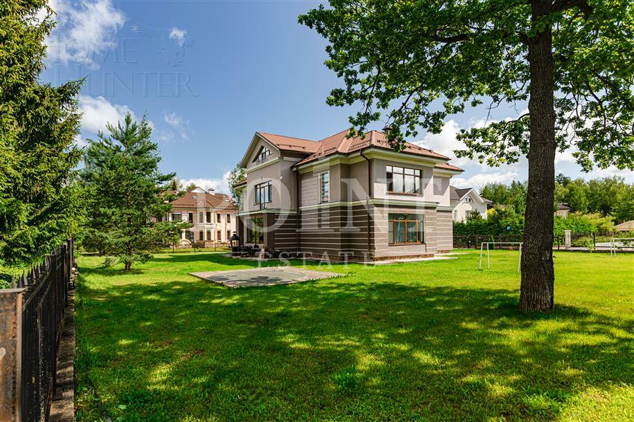 2-этажный коттедж 650 м² с отделкой