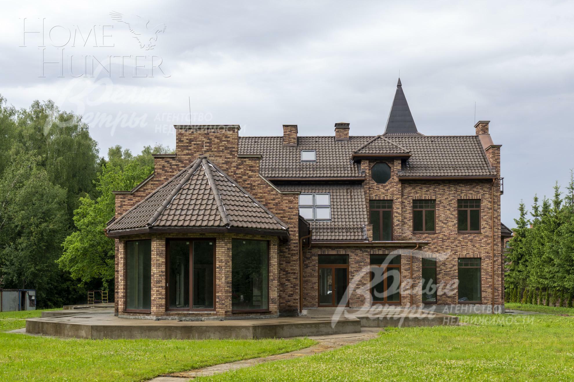 2-этажный коттедж 1 660 м² без отделки