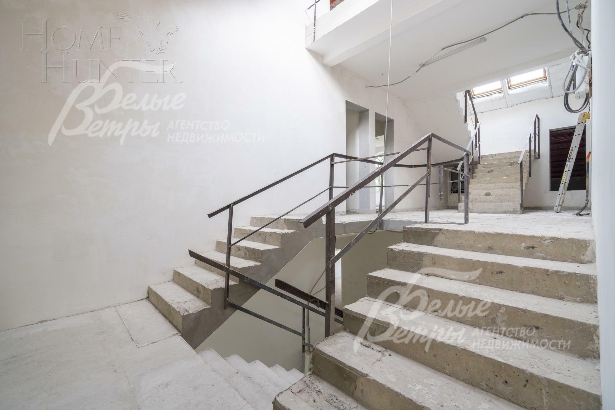 2-этажный коттедж 1 660 м² без отделки