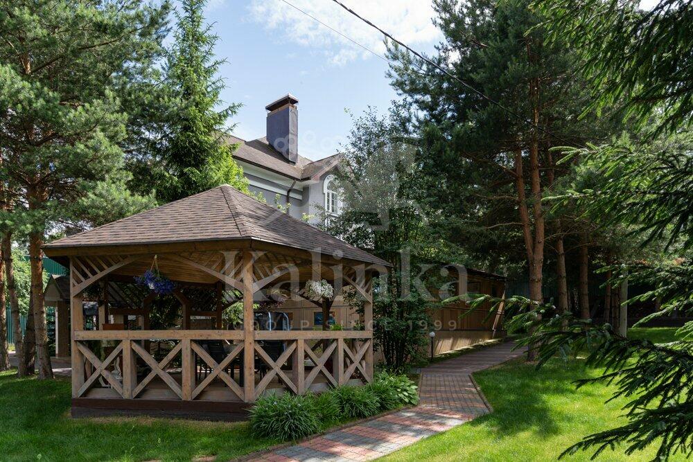 2-этажный коттедж 700 м² с отделкой