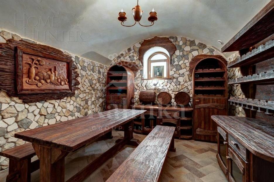 2-этажный коттедж 1 300 м² с отделкой