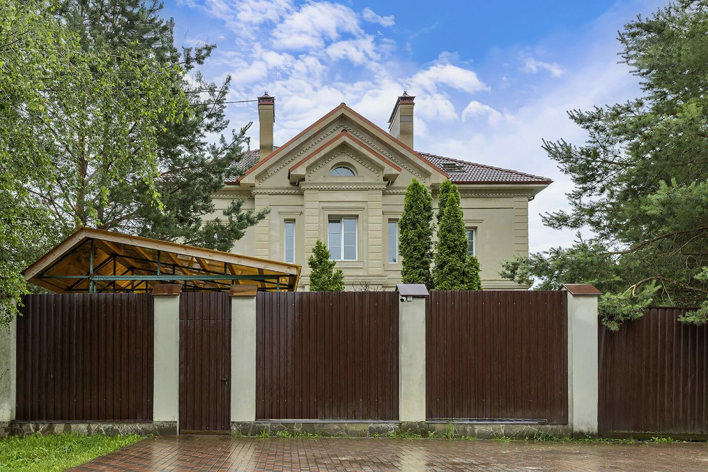 2-этажный коттедж 577.9 м² без отделки