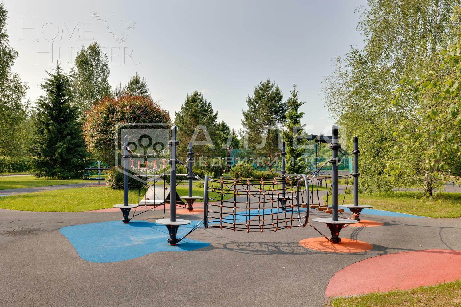 2-этажный коттедж 540 м² с отделкой