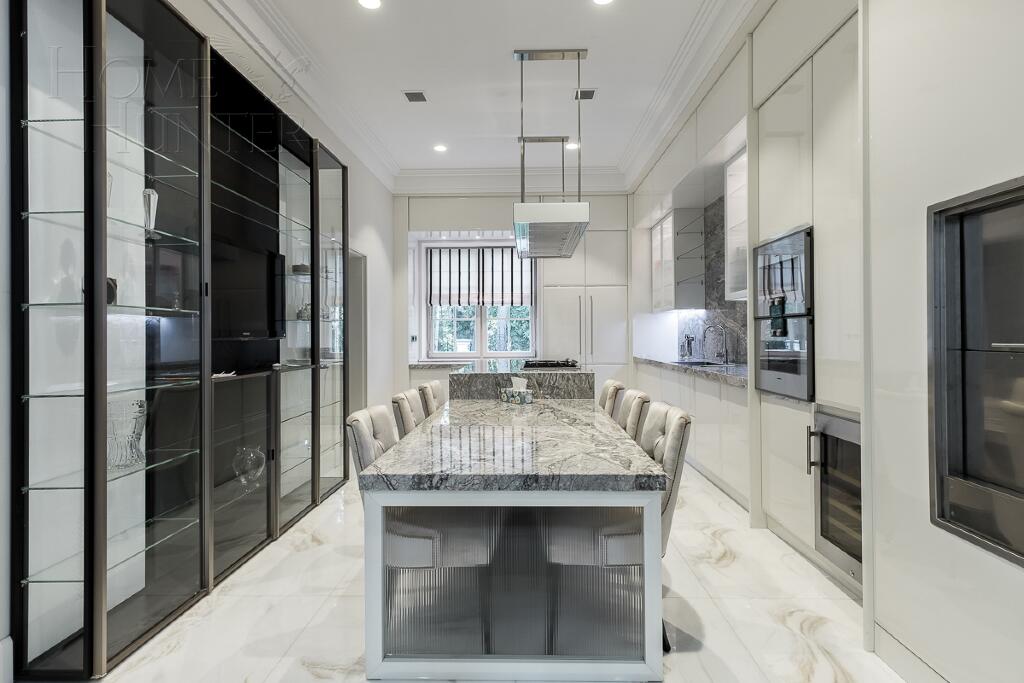 2-этажный коттедж 1 015 м² с отделкой