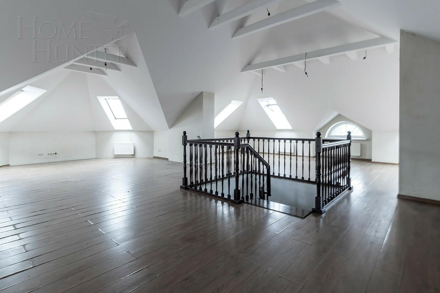 2-этажный коттедж 577.9 м² без отделки