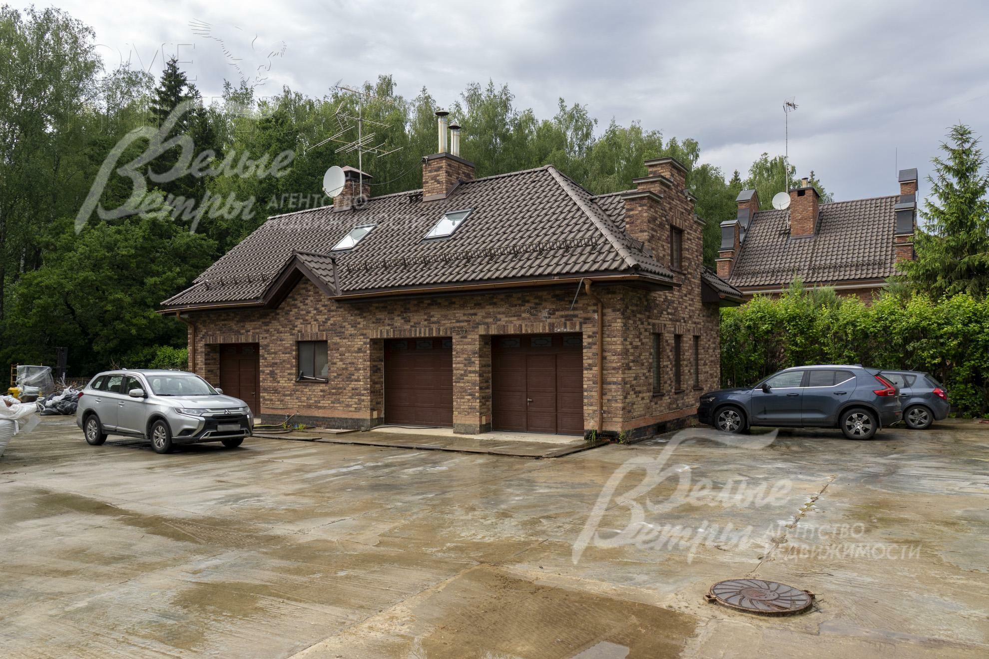 2-этажный коттедж 1 660 м² без отделки