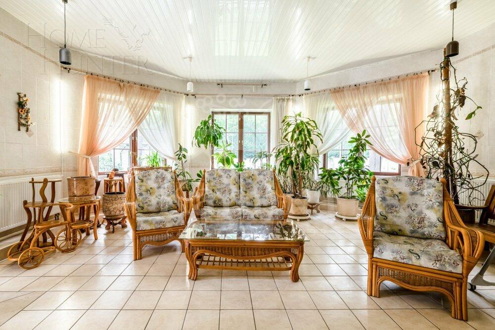 3-этажный коттедж 1 233 м² с отделкой