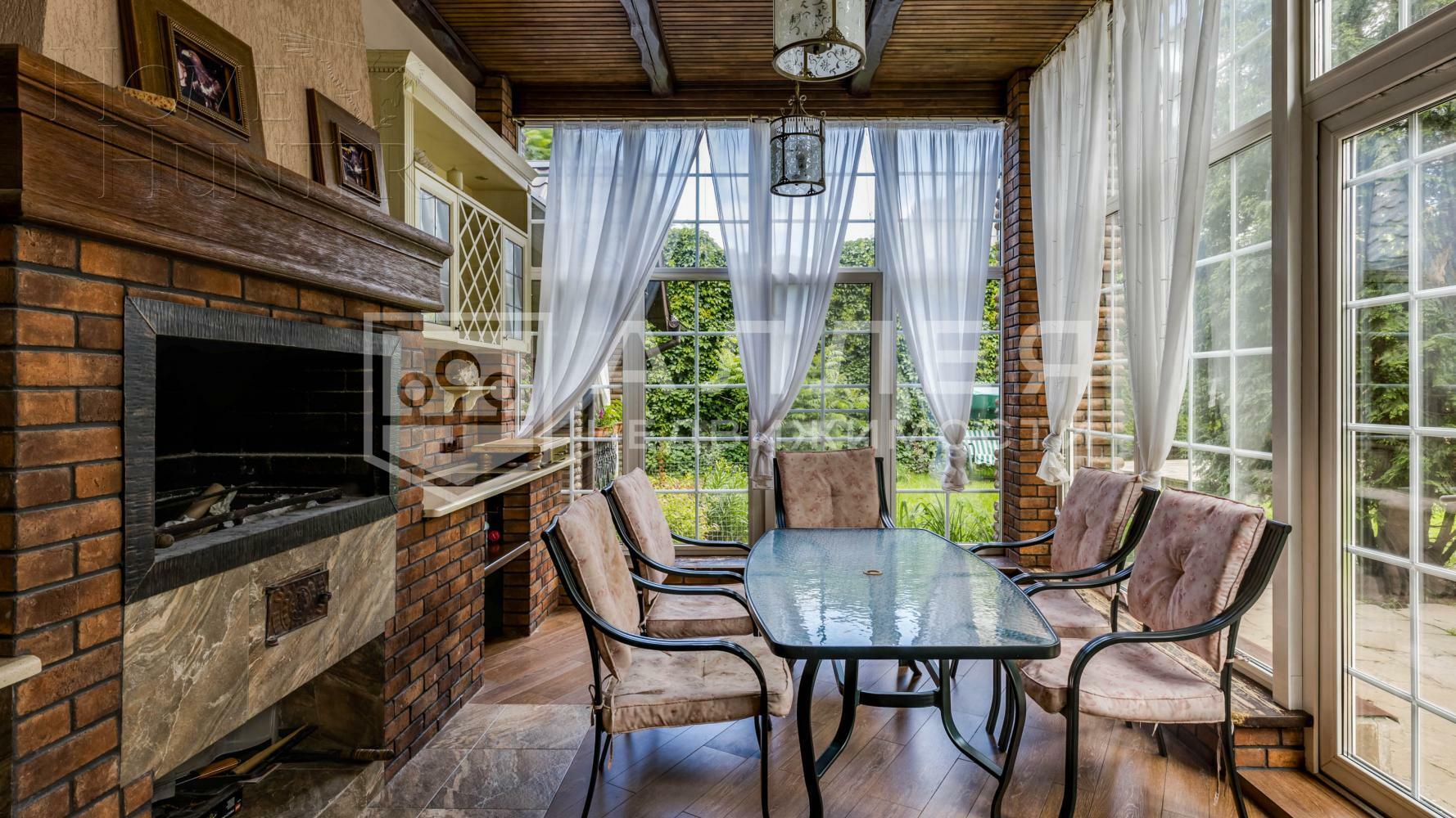 2-этажный коттедж 560 м² с отделкой