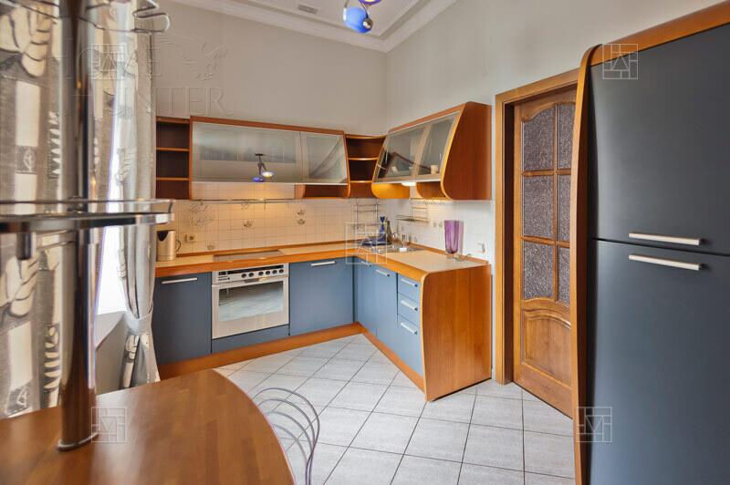 3-КОМН. КВАРТИРА С ОТДЕЛКОЙ 110 М² НА 4 ЭТАЖЕ