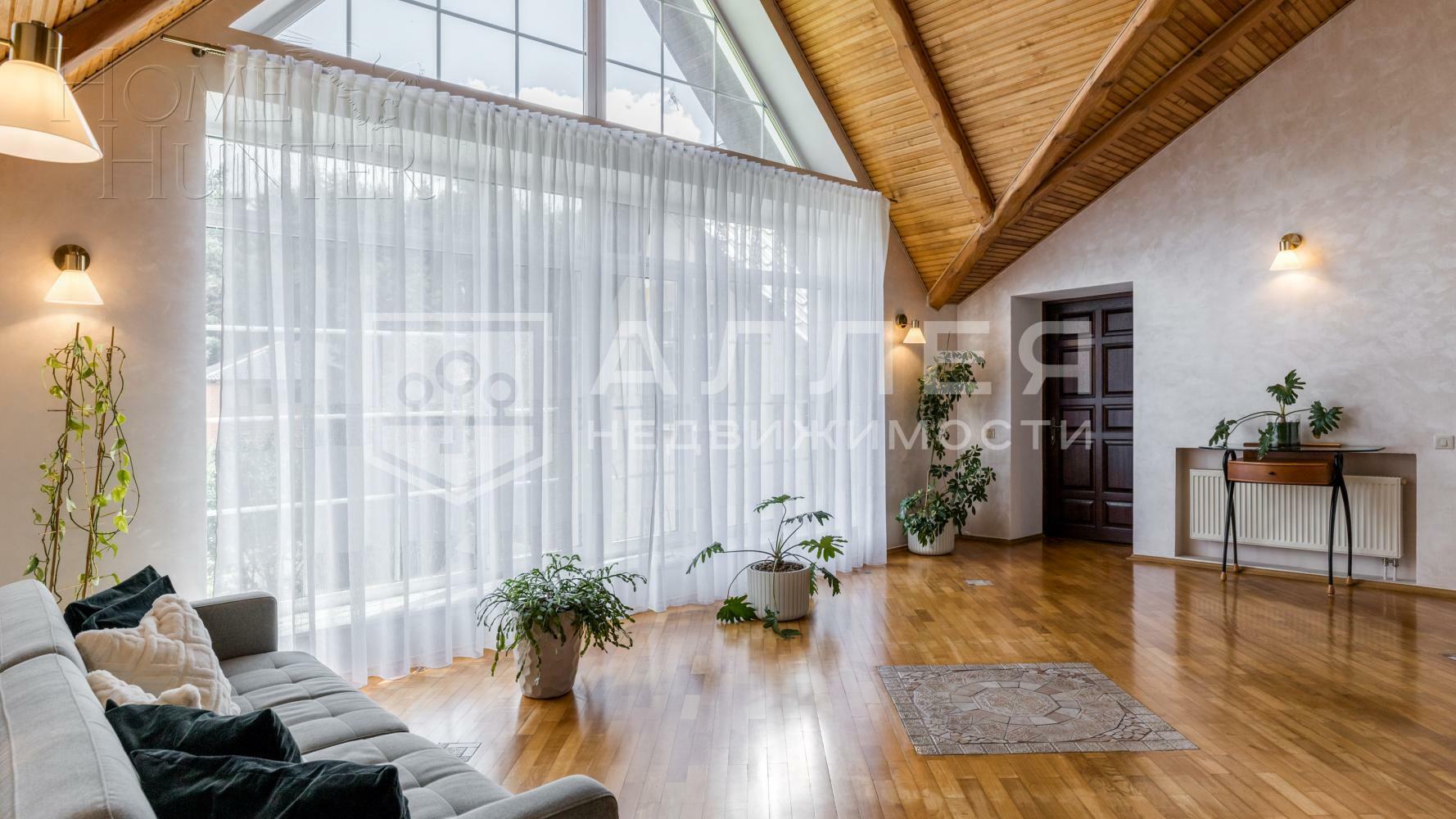 2-этажный коттедж 560 м² с отделкой