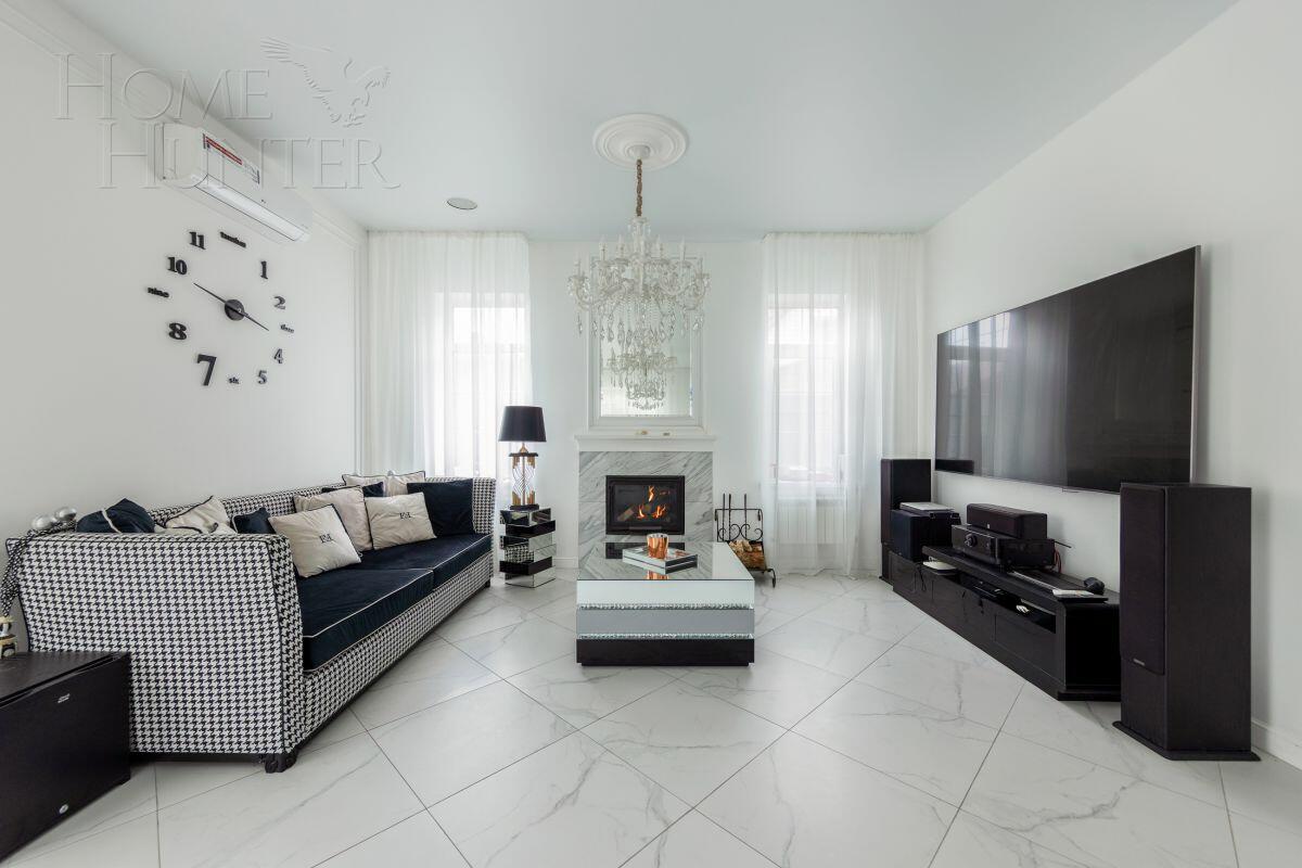 2-этажный коттедж 240 м² с отделкой