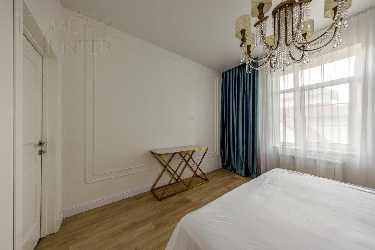 2-этажный коттедж 240 м² с отделкой