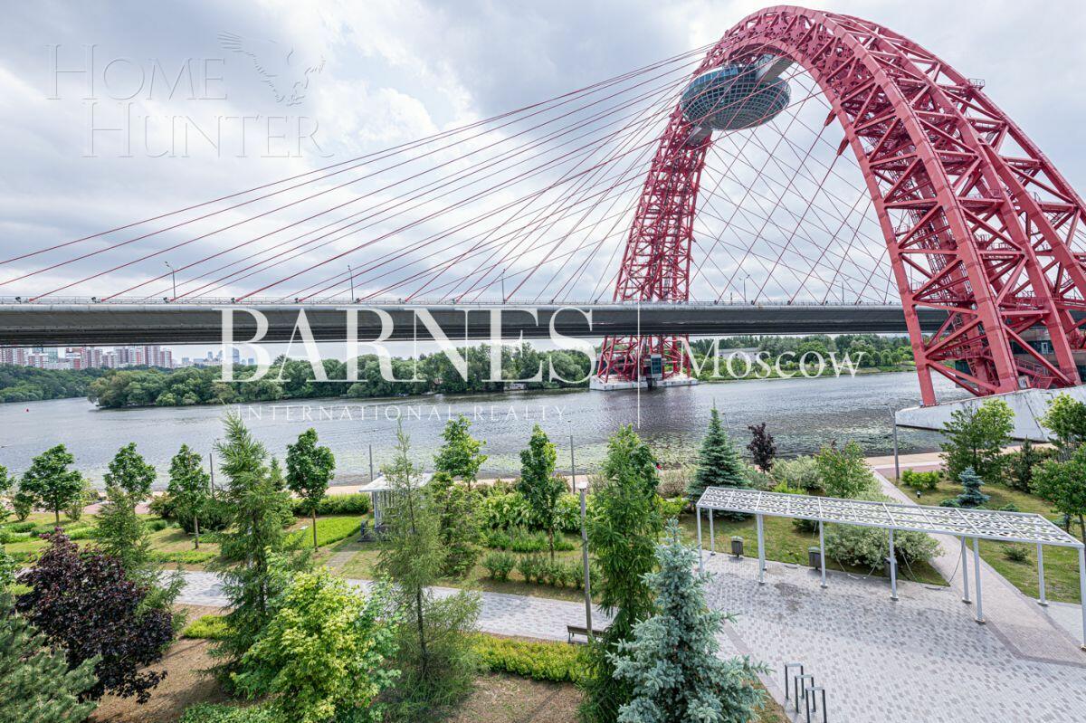 4-УРОВНЕВЫЙ ОСОБНЯК БЕЗ ОТДЕЛКИ 840 М² НА 1 ЭТАЖЕ