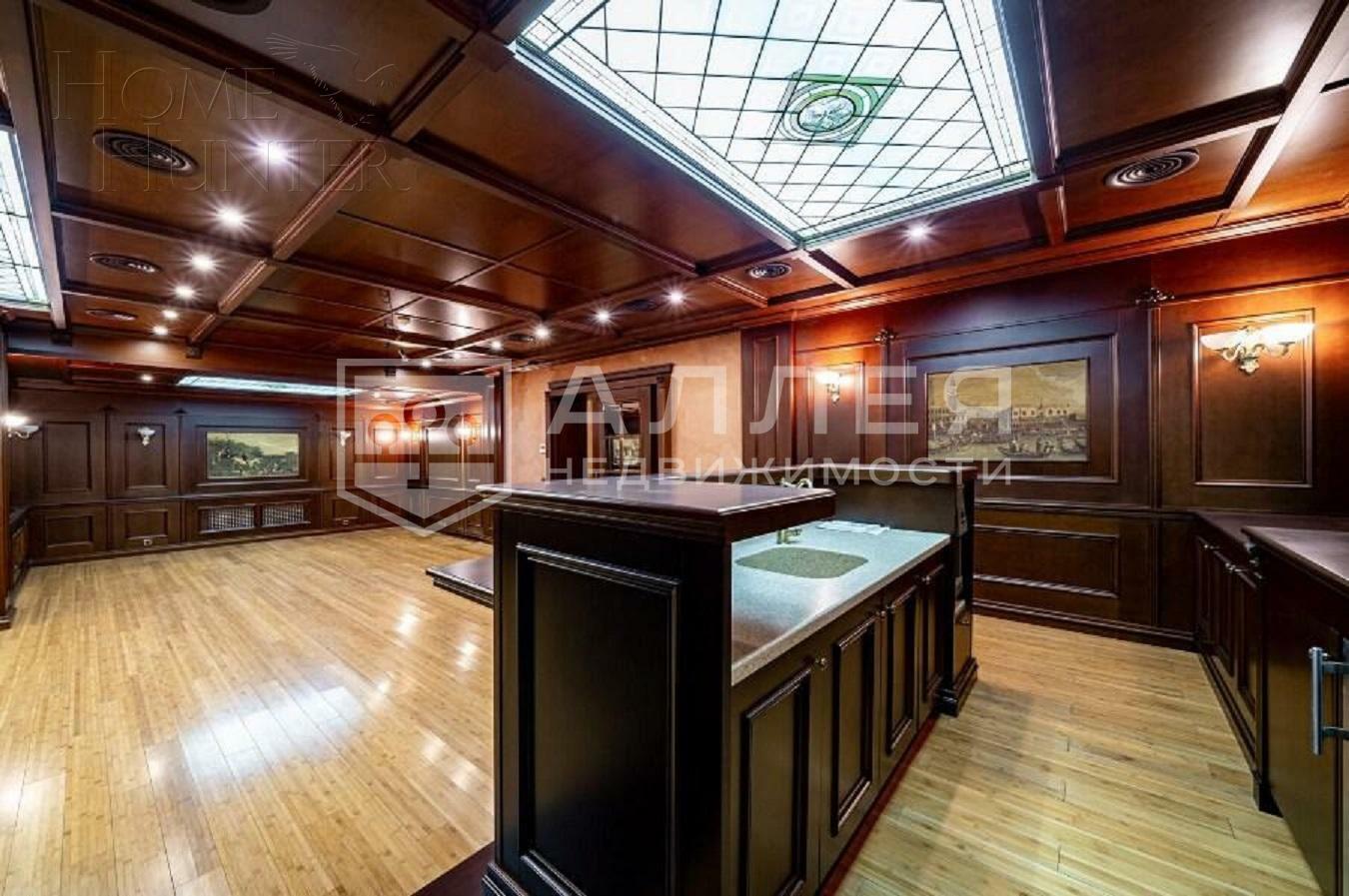 3-этажный коттедж 860 м² с отделкой