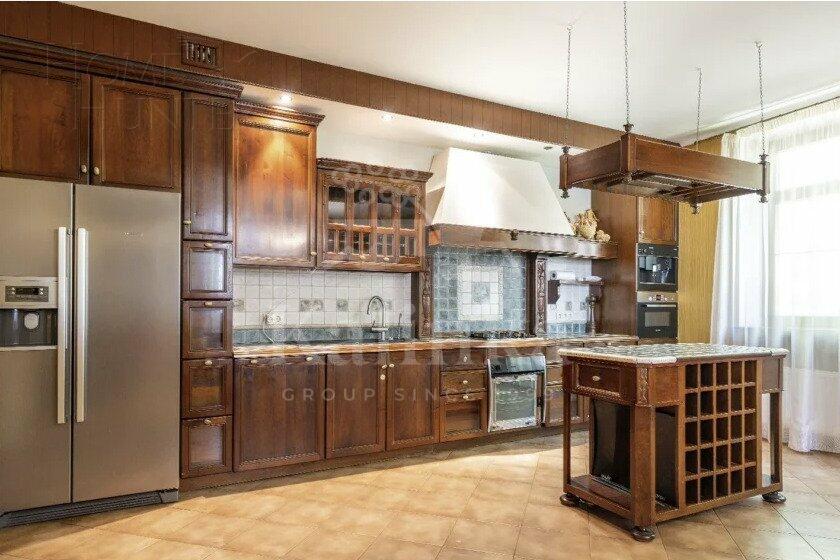 2-этажный коттедж 750 м² с отделкой