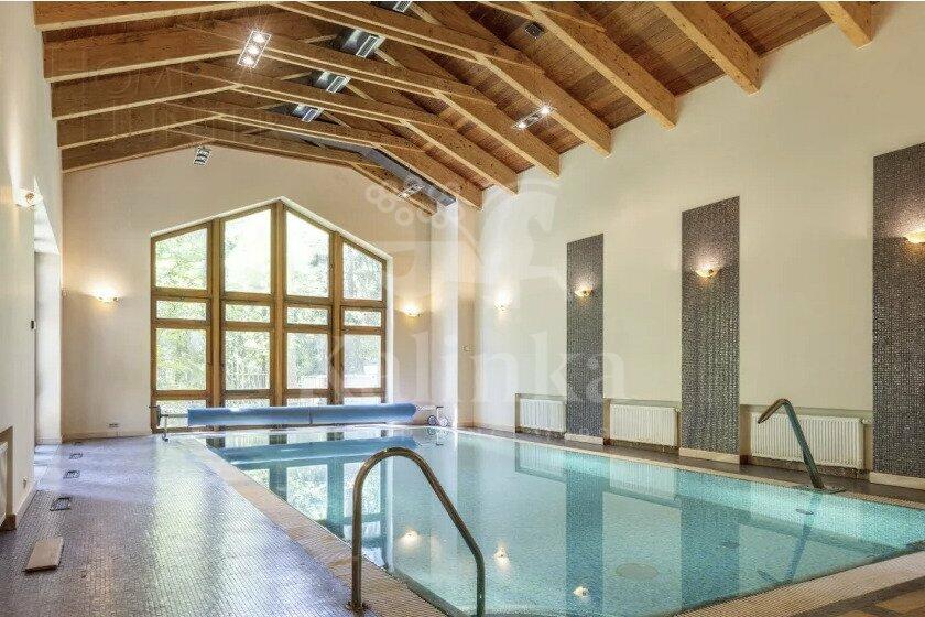 2-этажный коттедж 750 м² с отделкой