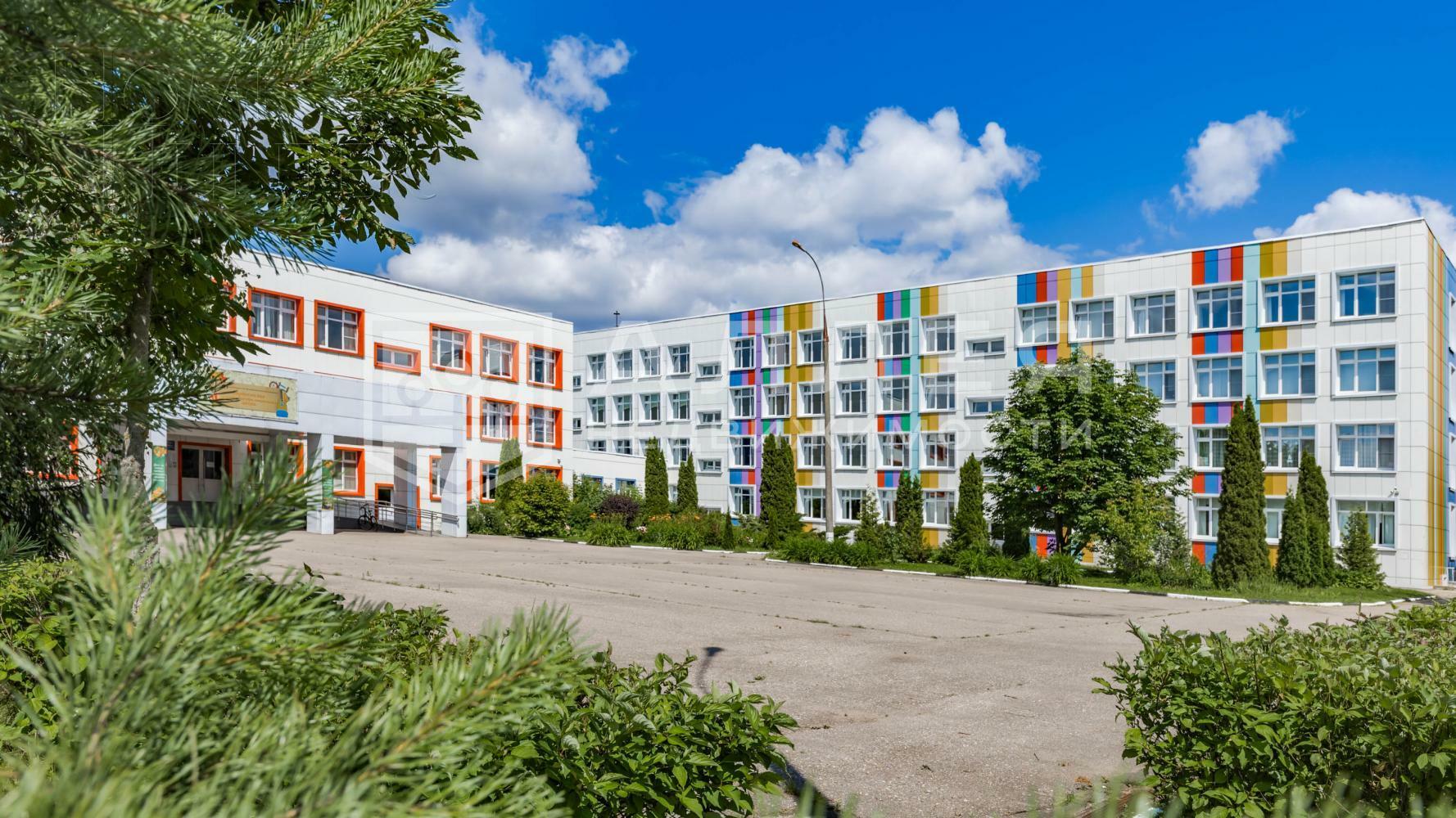 2-этажный коттедж 560 м² с отделкой