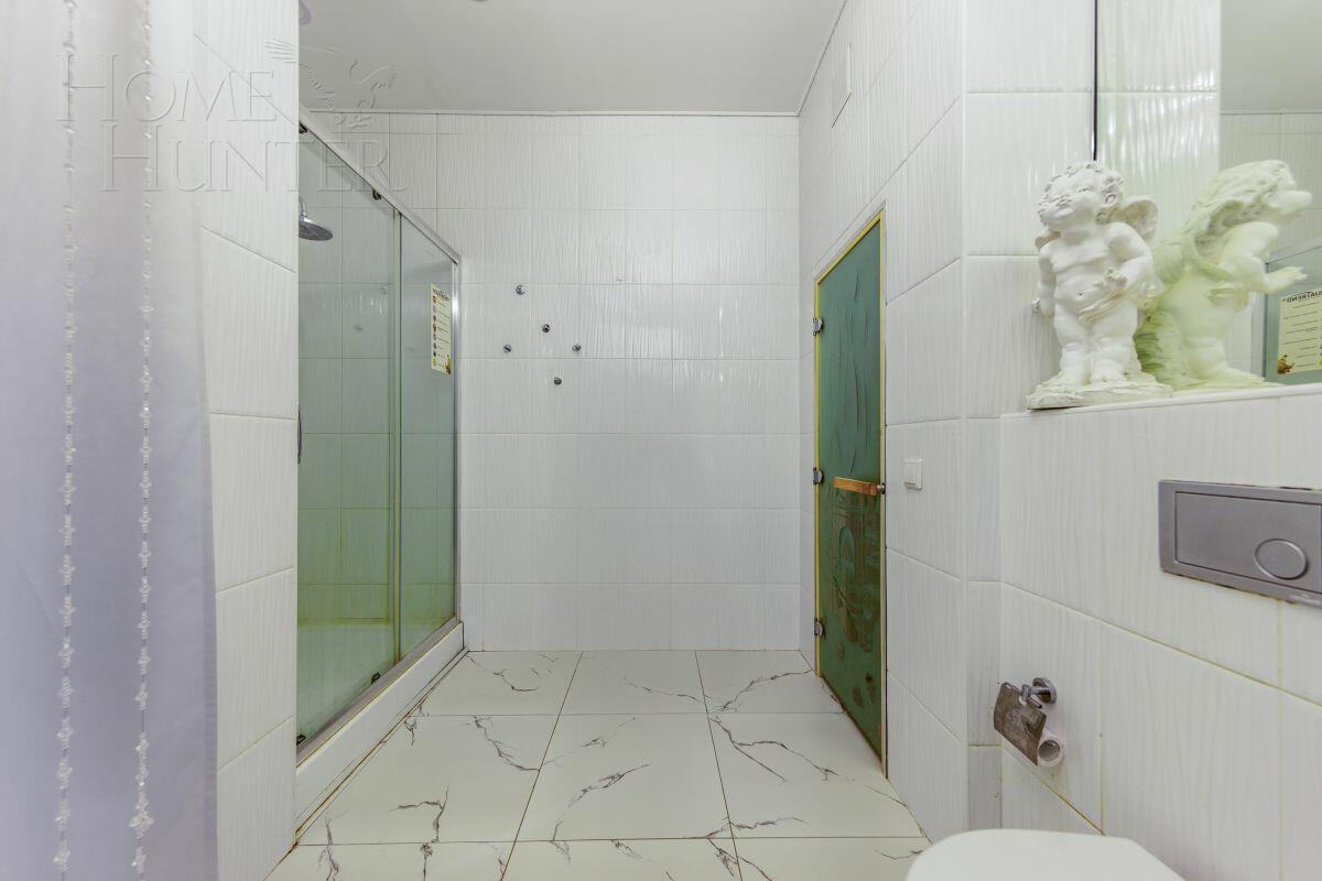 2-этажный коттедж 240 м² с отделкой