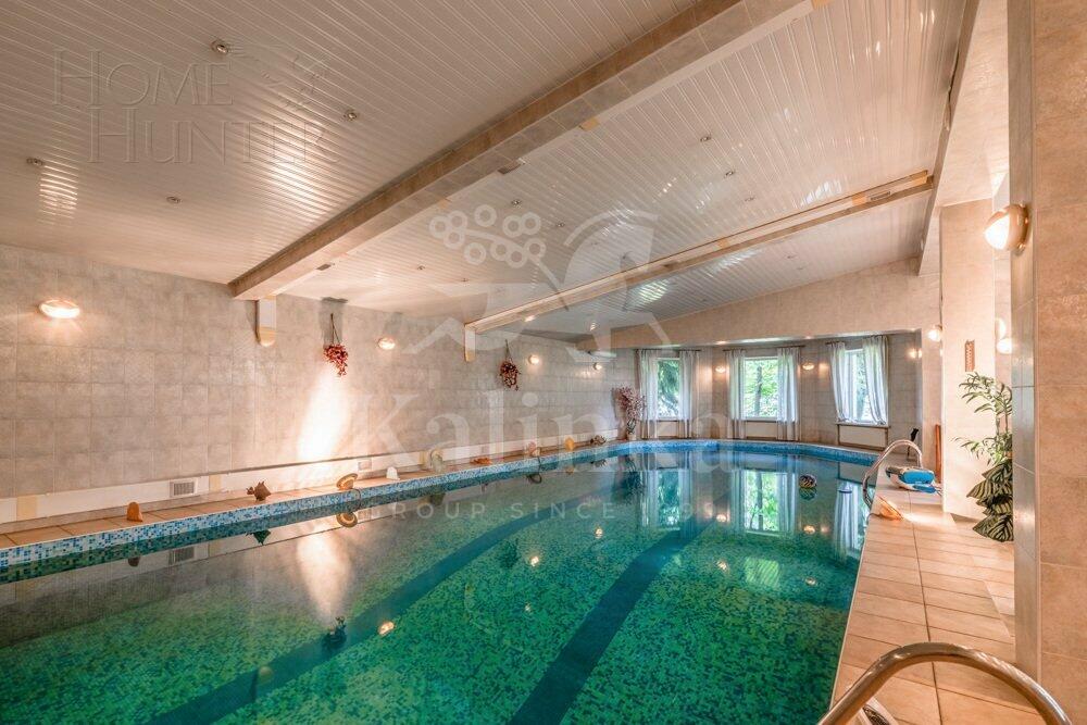 3-этажный коттедж 1 233 м² с отделкой