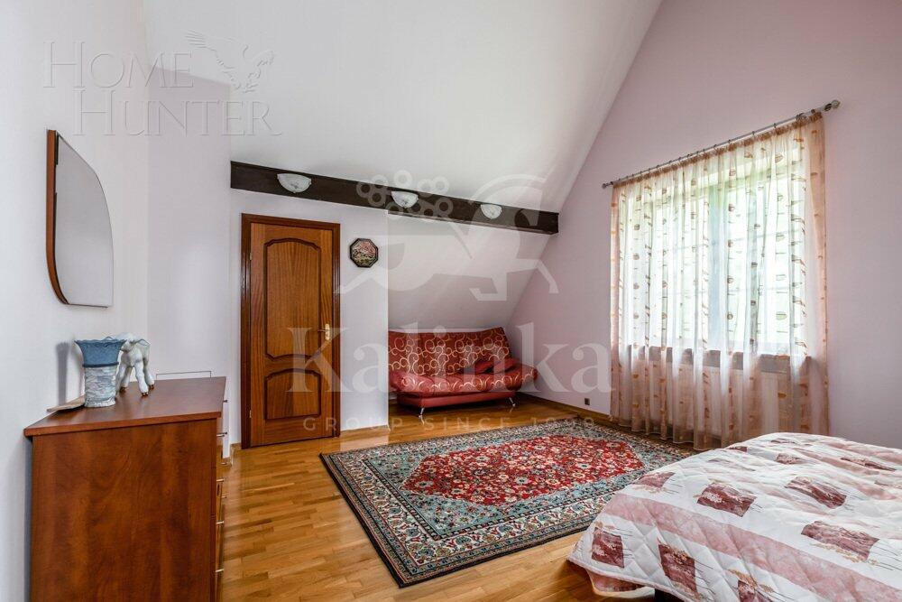 3-этажный коттедж 1 233 м² с отделкой