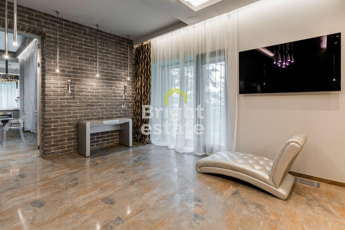 3-КОМН. КВАРТИРА С ОТДЕЛКОЙ 112.1 М² НА 1 ЭТАЖЕ