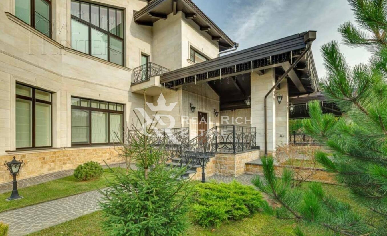 2-этажный коттедж 900 м² с отделкой