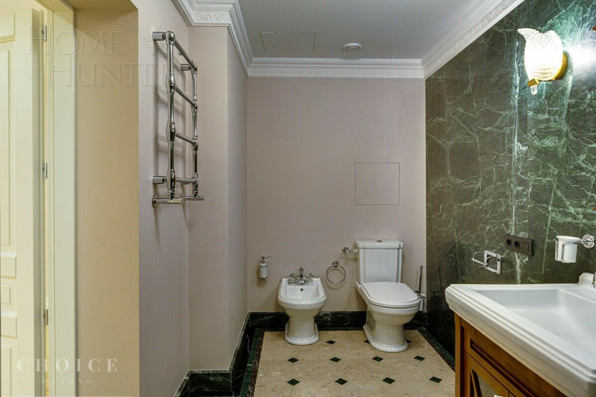 2-этажный коттедж 900 м² с отделкой