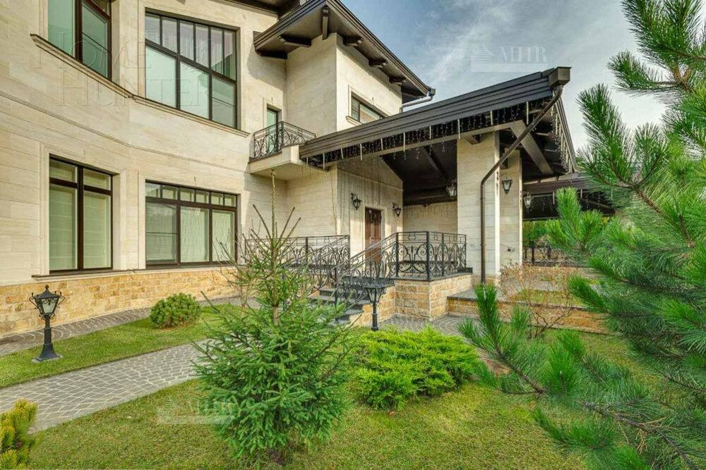 2-этажный коттедж 900 м² с отделкой