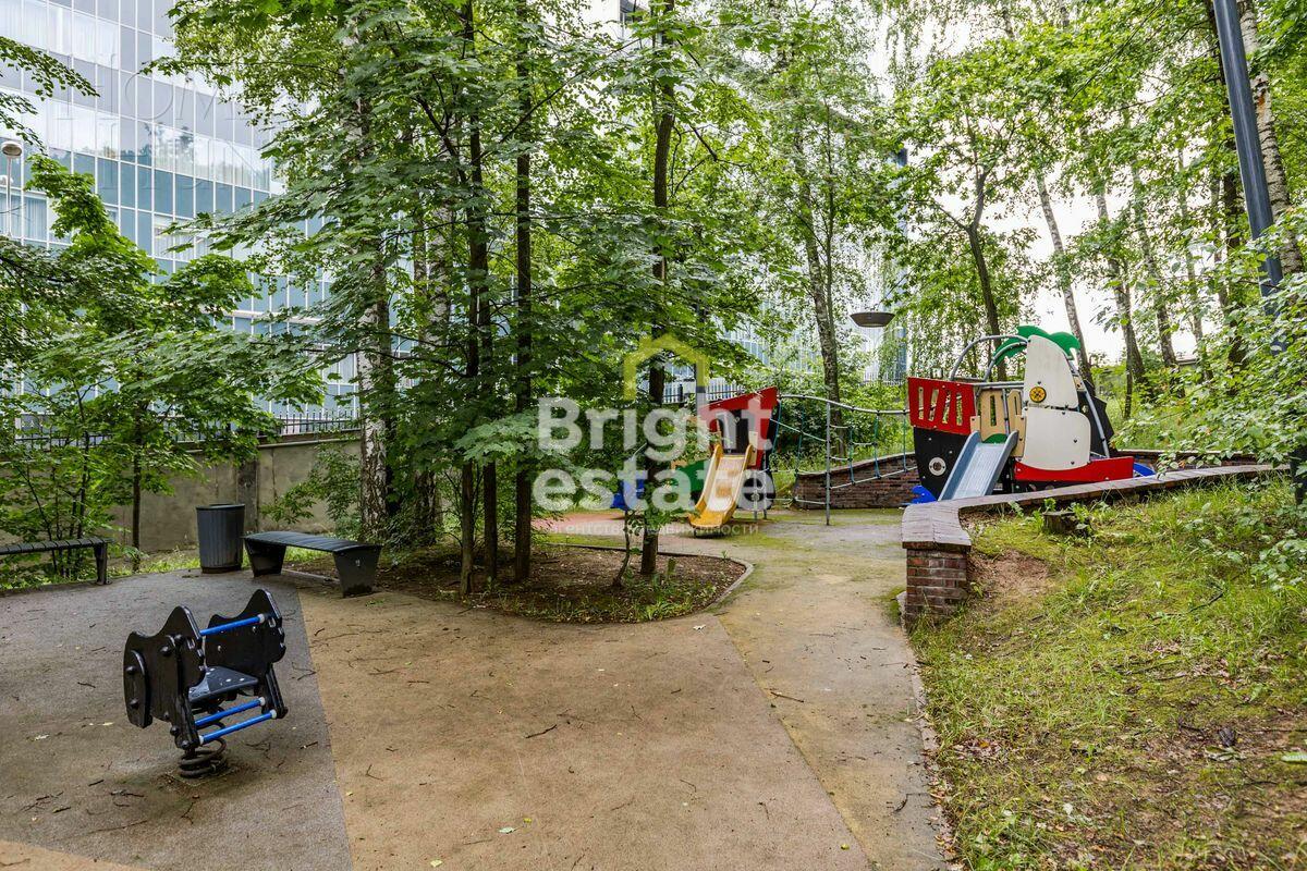 3-КОМН. КВАРТИРА С ОТДЕЛКОЙ 112.1 М² НА 1 ЭТАЖЕ