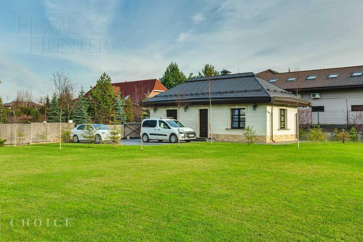 2-этажный коттедж 900 м² с отделкой