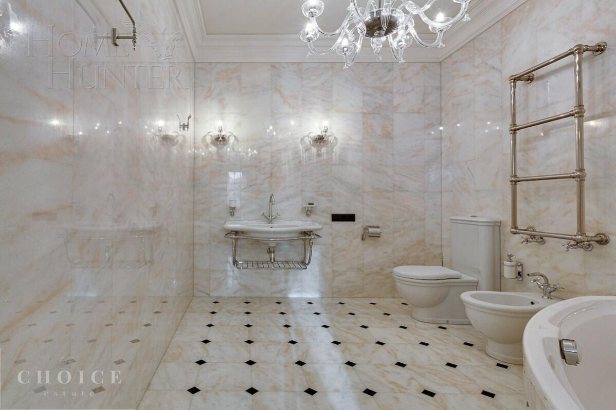 2-этажный коттедж 900 м² с отделкой