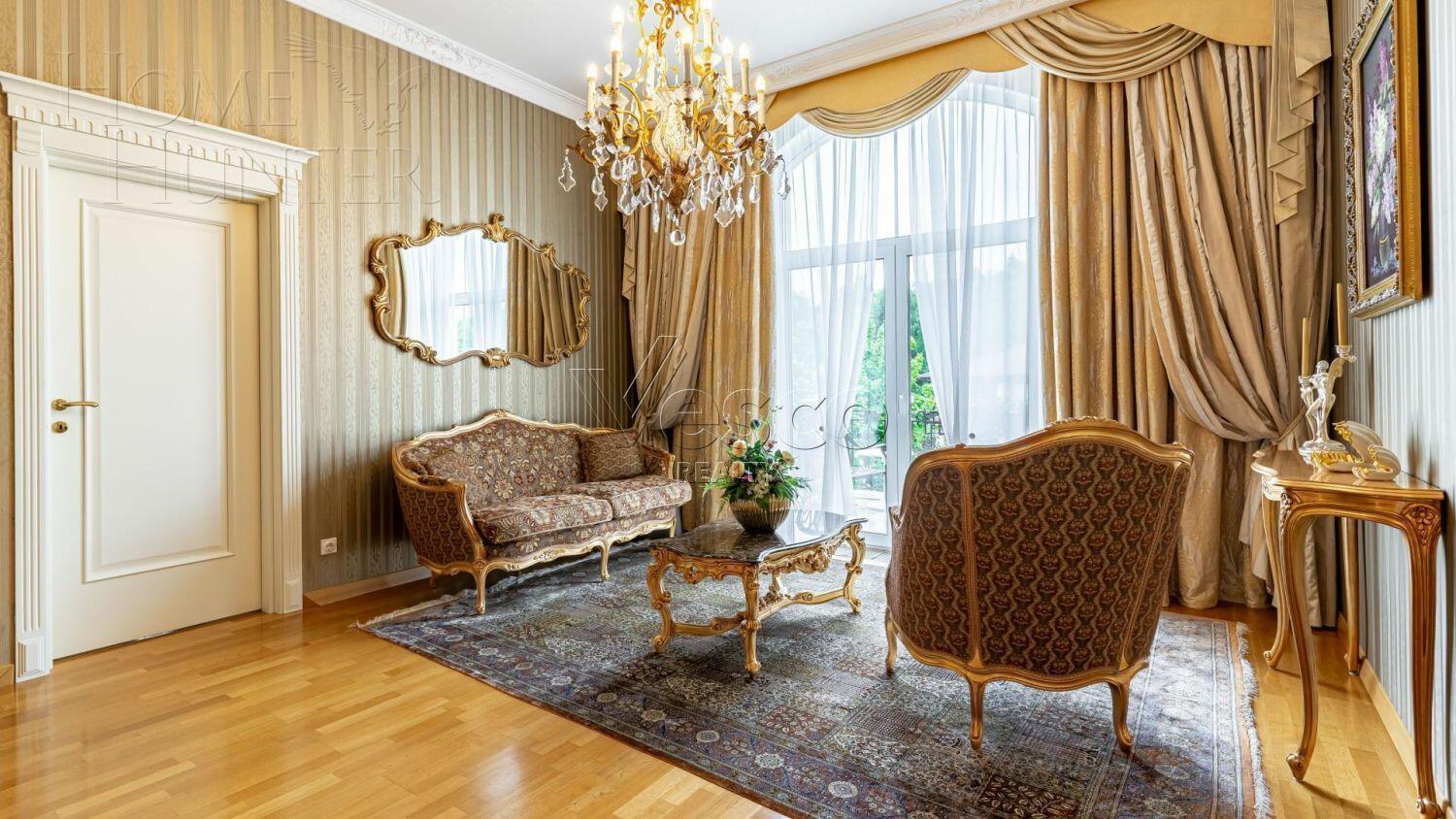 3-этажный коттедж 580 м² с отделкой