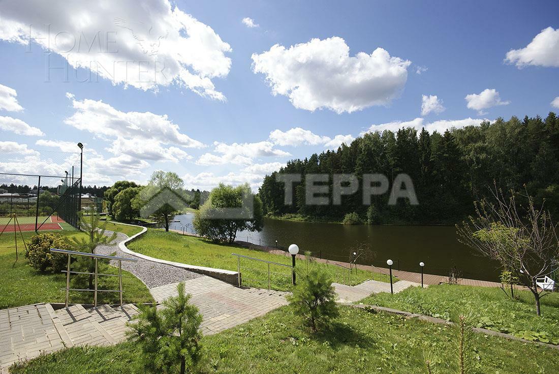 2-этажный коттедж 1 000 м² без отделки